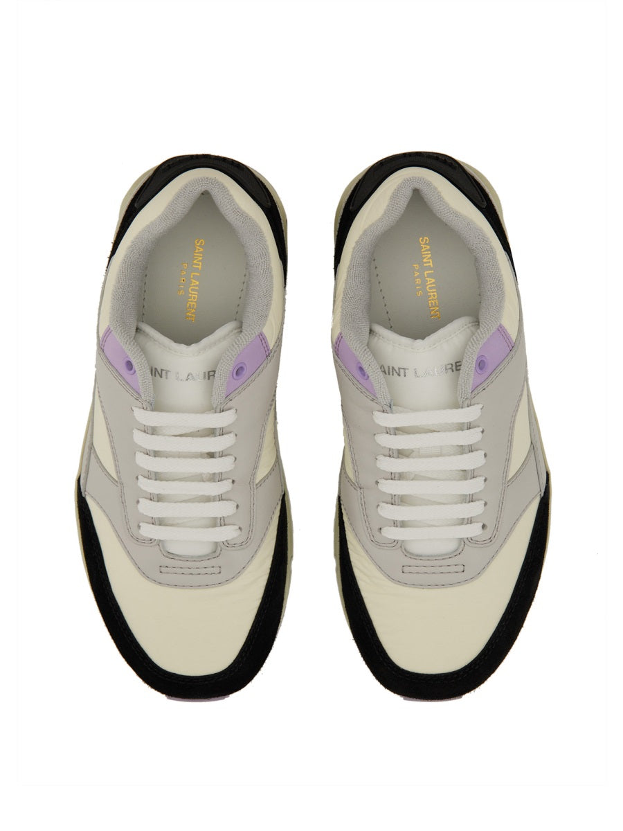 SNEAKERS BUMP