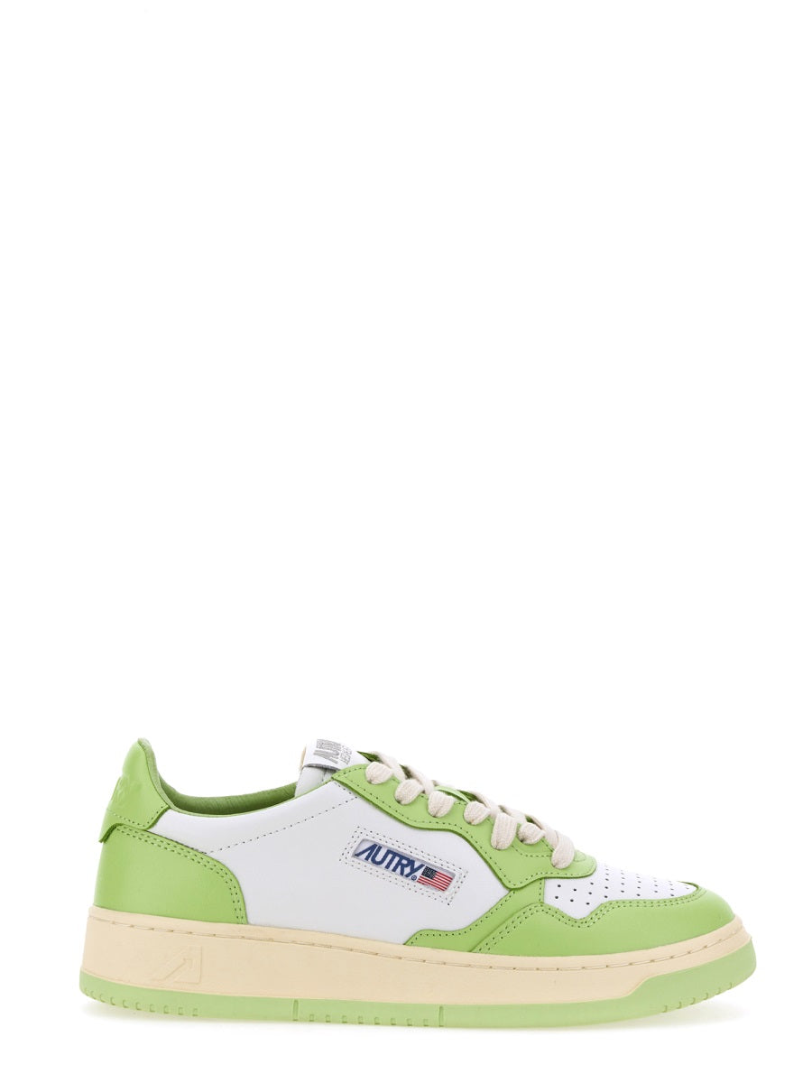 MEDALIST LOW SNEAKER