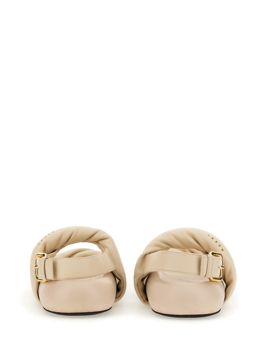 LEATHER SANDAL