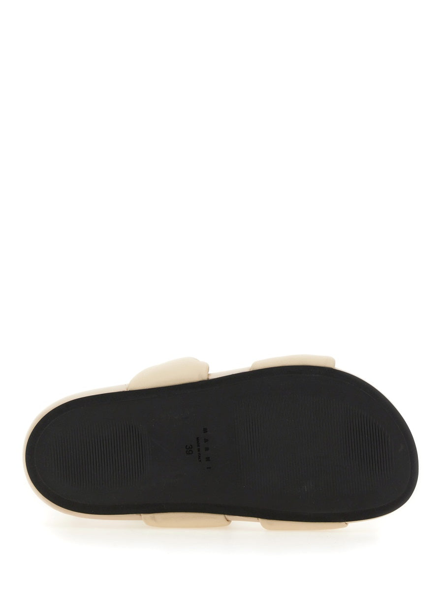 LEATHER SANDAL
