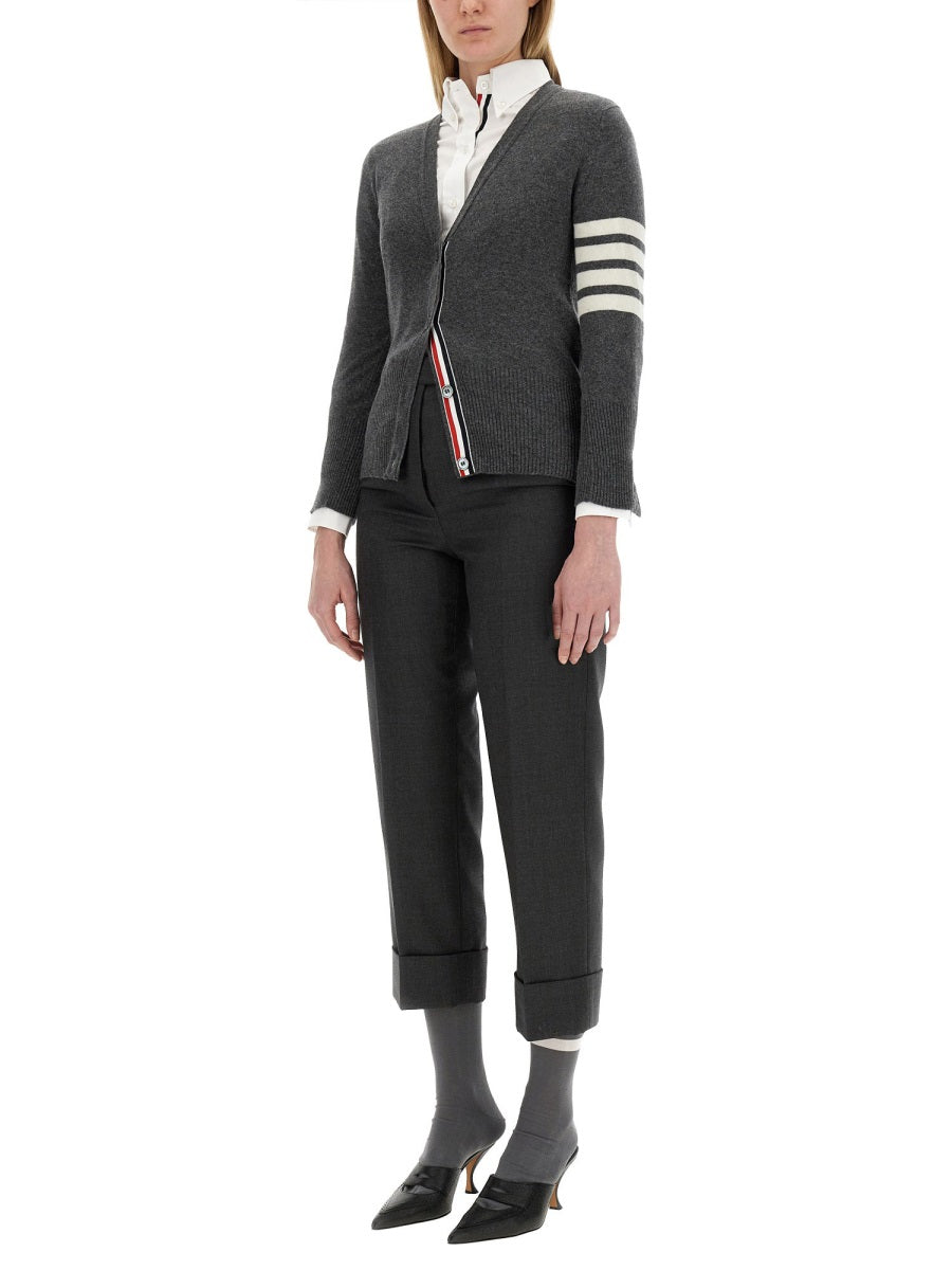 V-NECK CARDIGAN