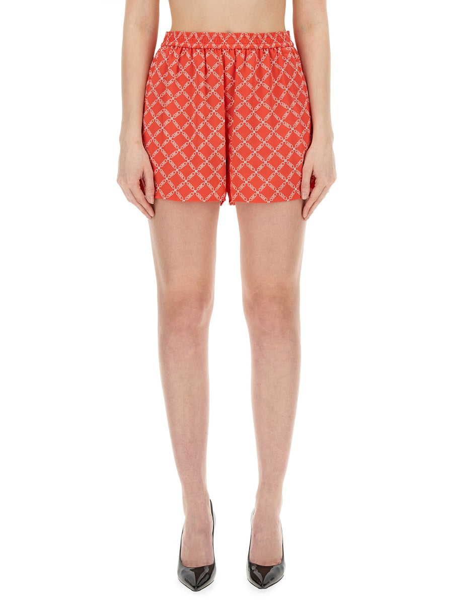 SHORTS WITH LOGO