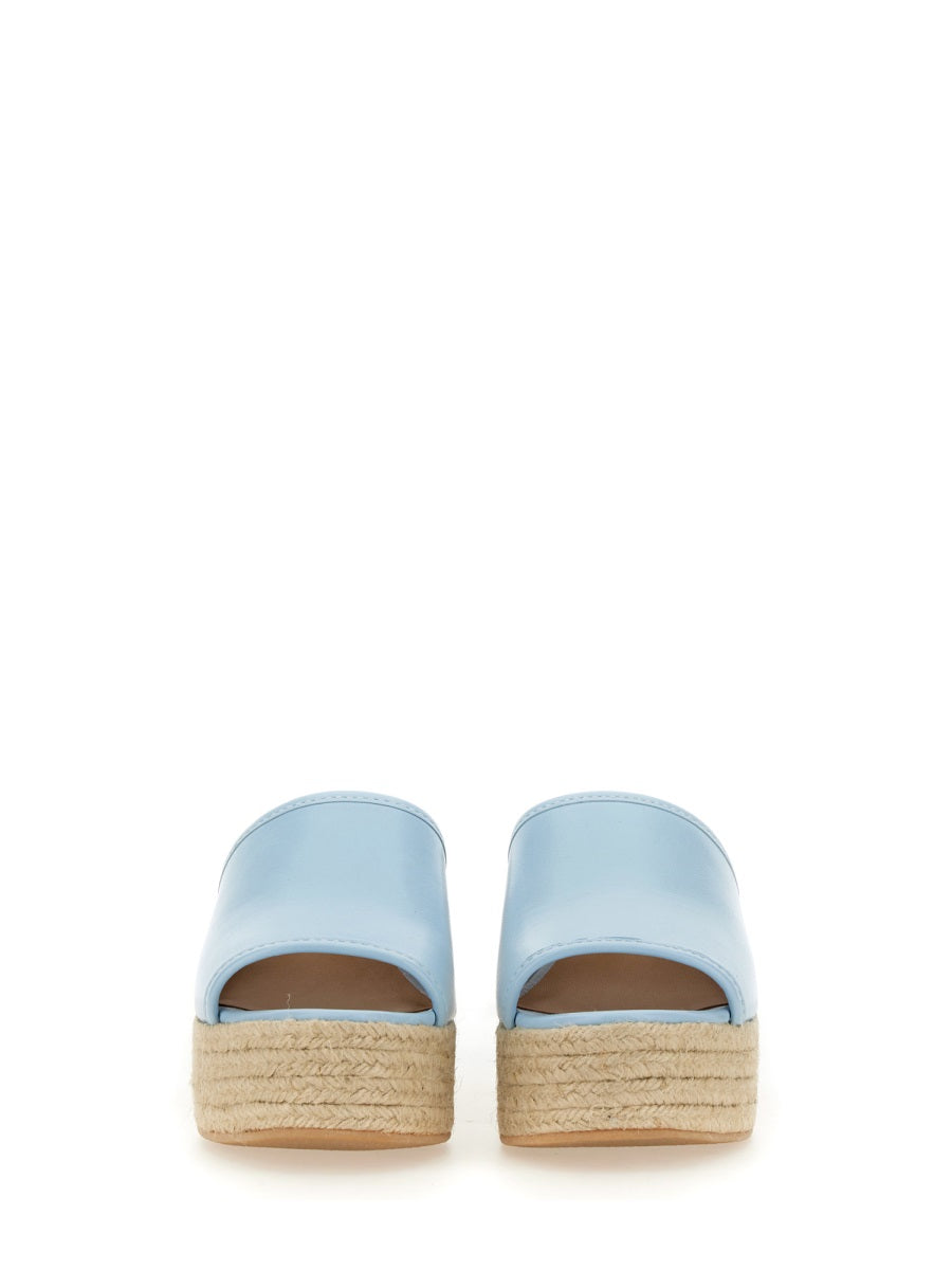 DENIM FOOTBED.