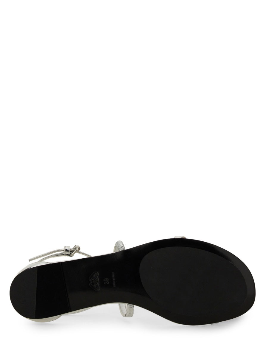 STRAPPY SANDAL