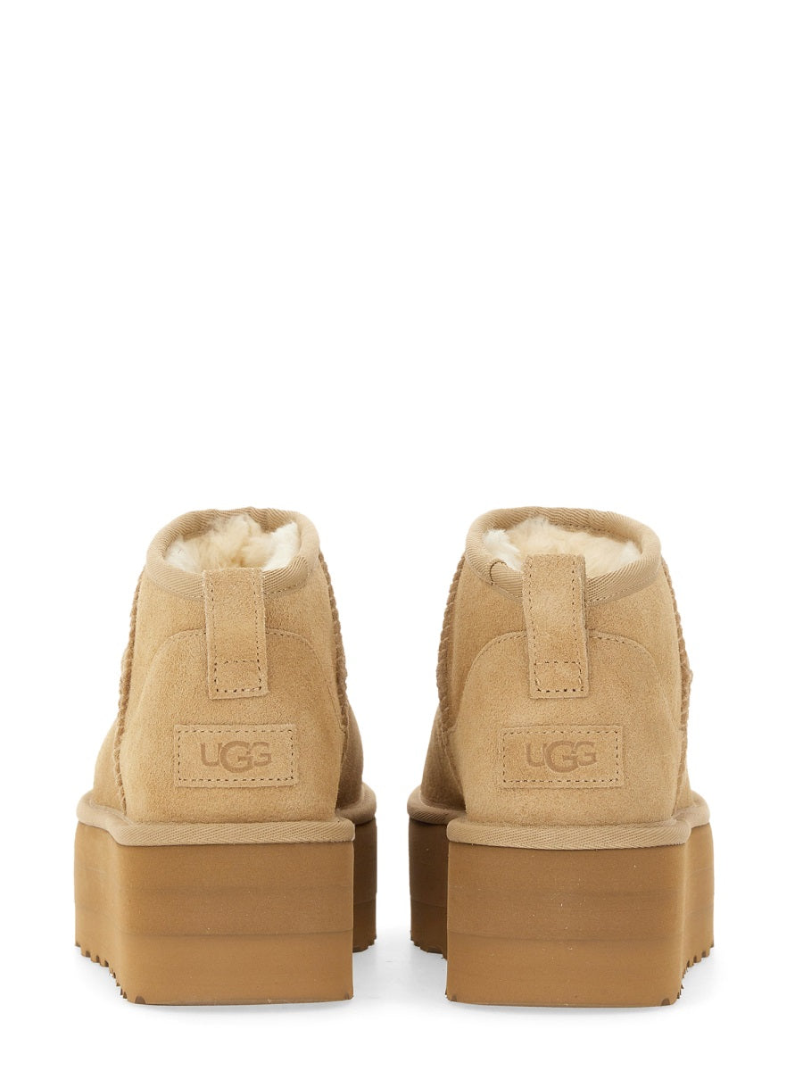 CLASSIC ULTRA MINI BOOT WITH PLATFORM