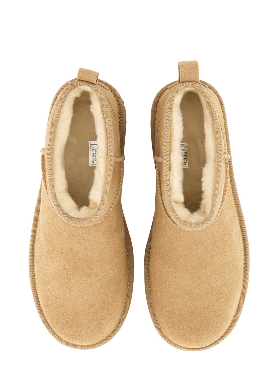 CLASSIC ULTRA MINI BOOT WITH PLATFORM