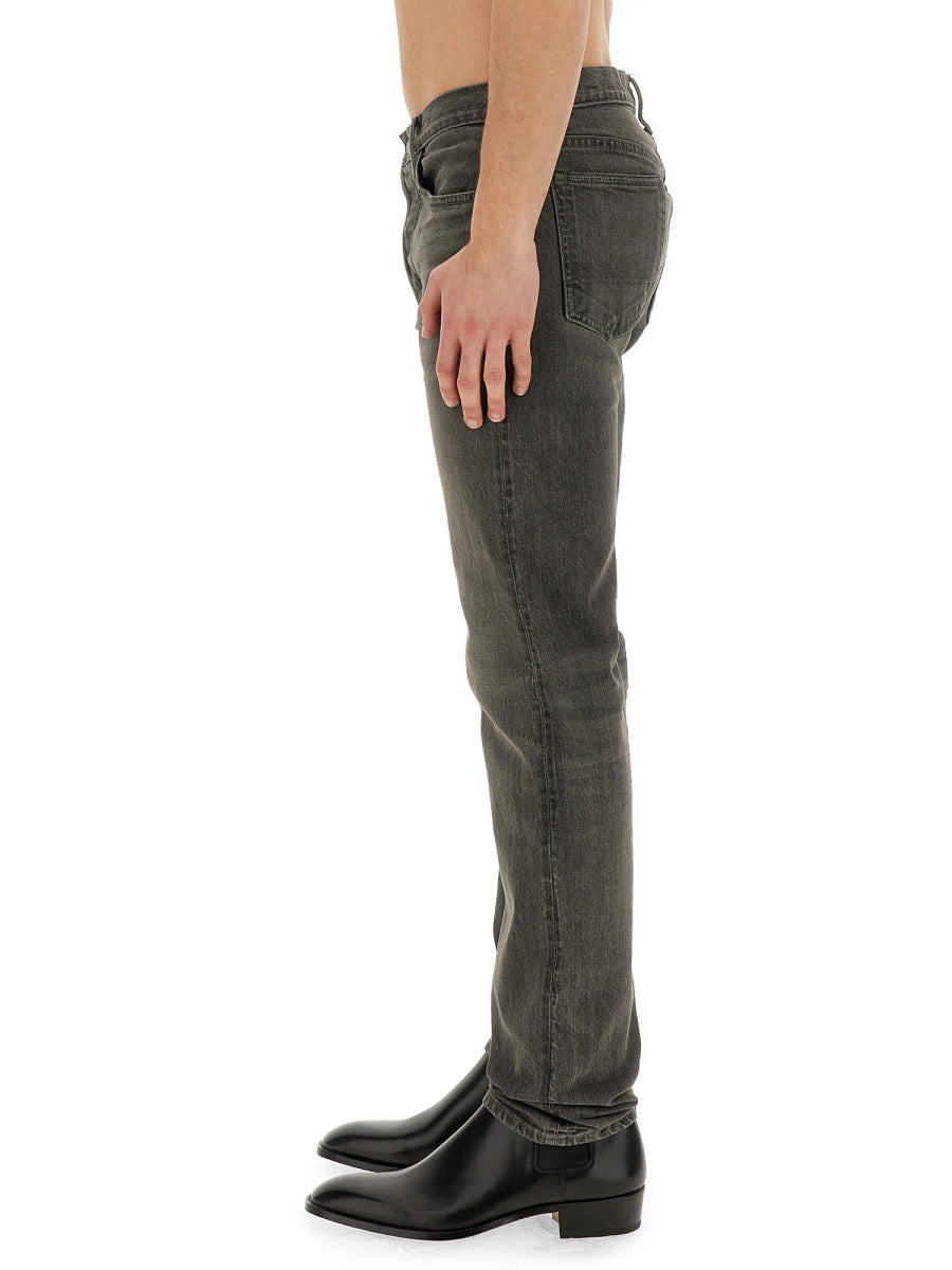 STRAIGHT LEG JEANS