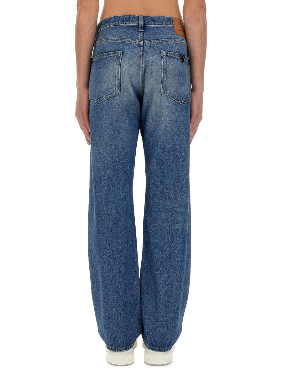 JEANS WITH LOGO DETAIL
