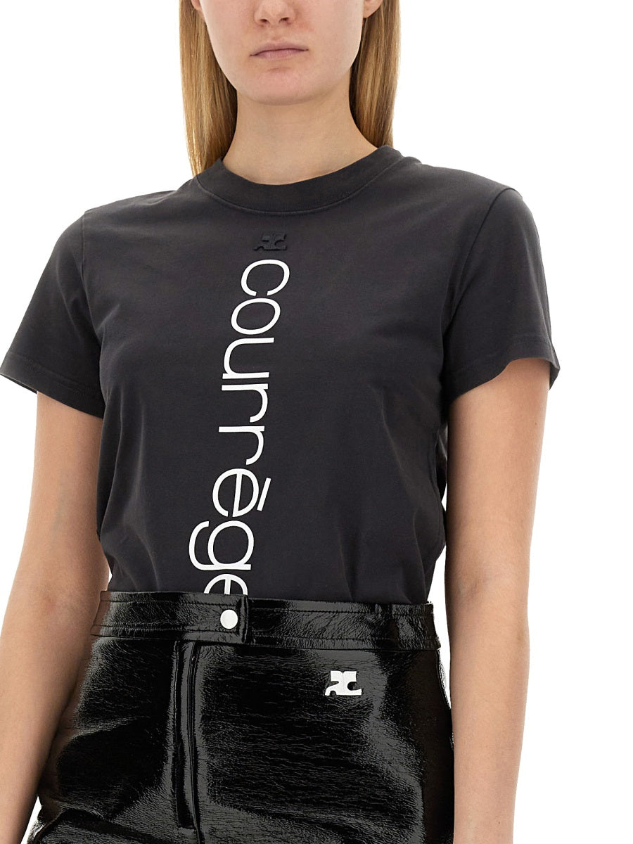 T-SHIRT WITH LOGO