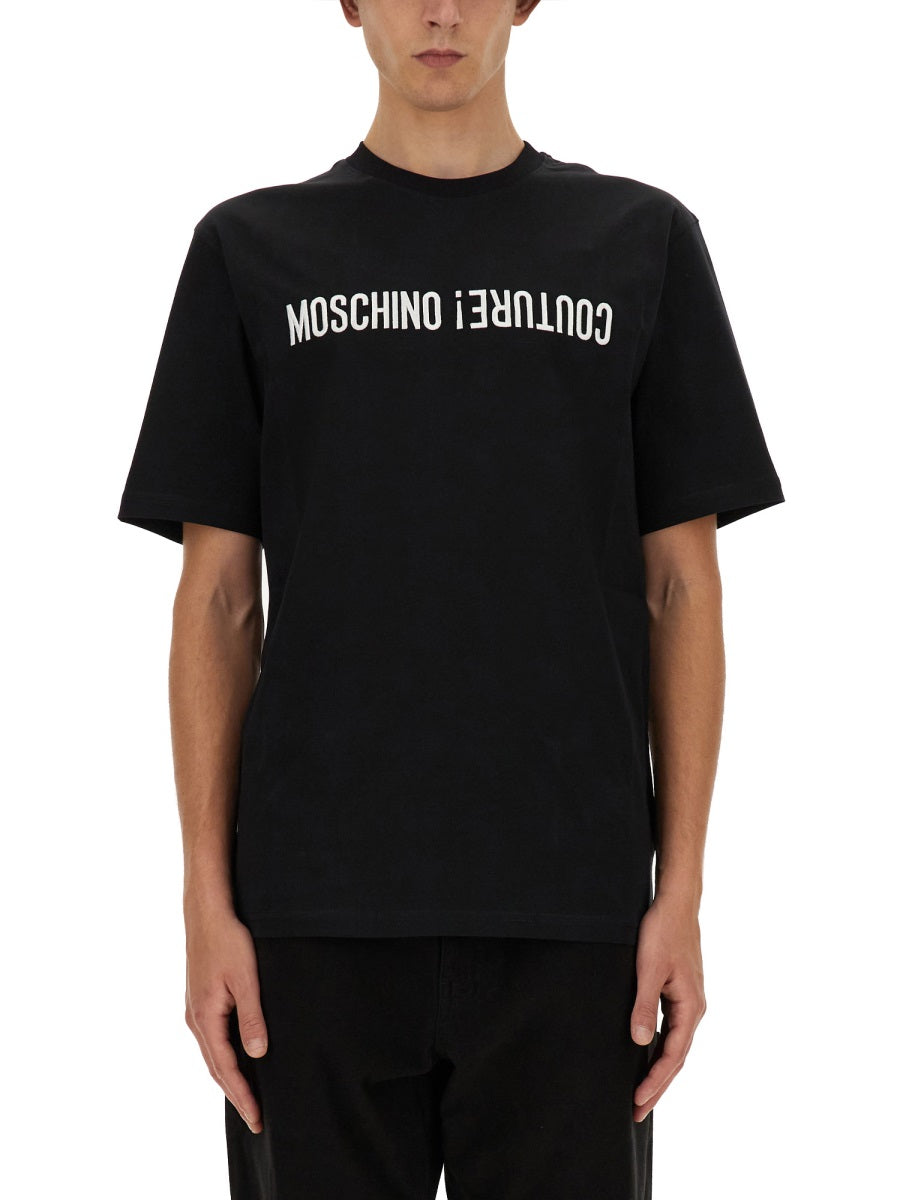 T-SHIRT WITH LOGO