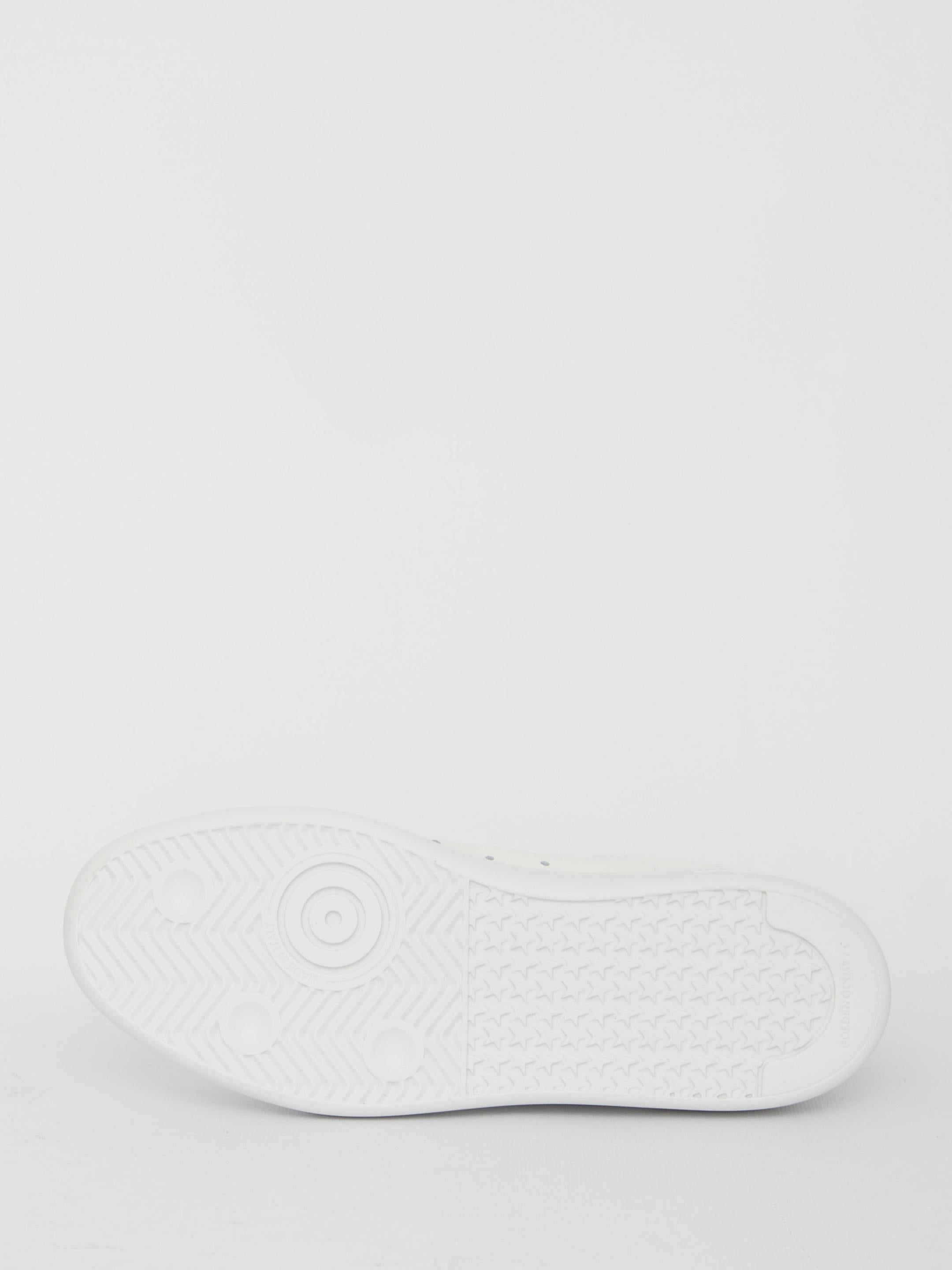 Pure New sneakers