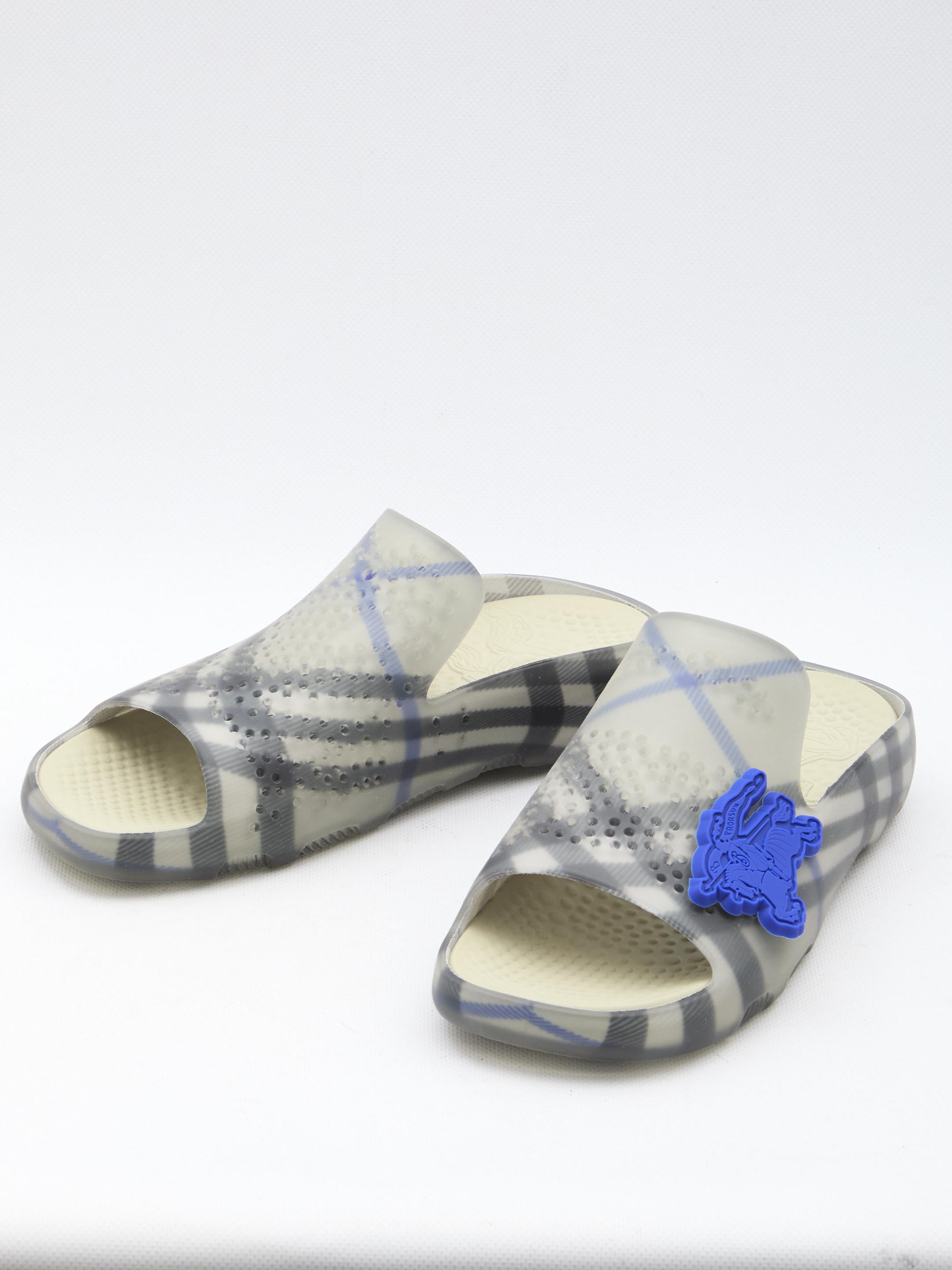 Stingray slippers