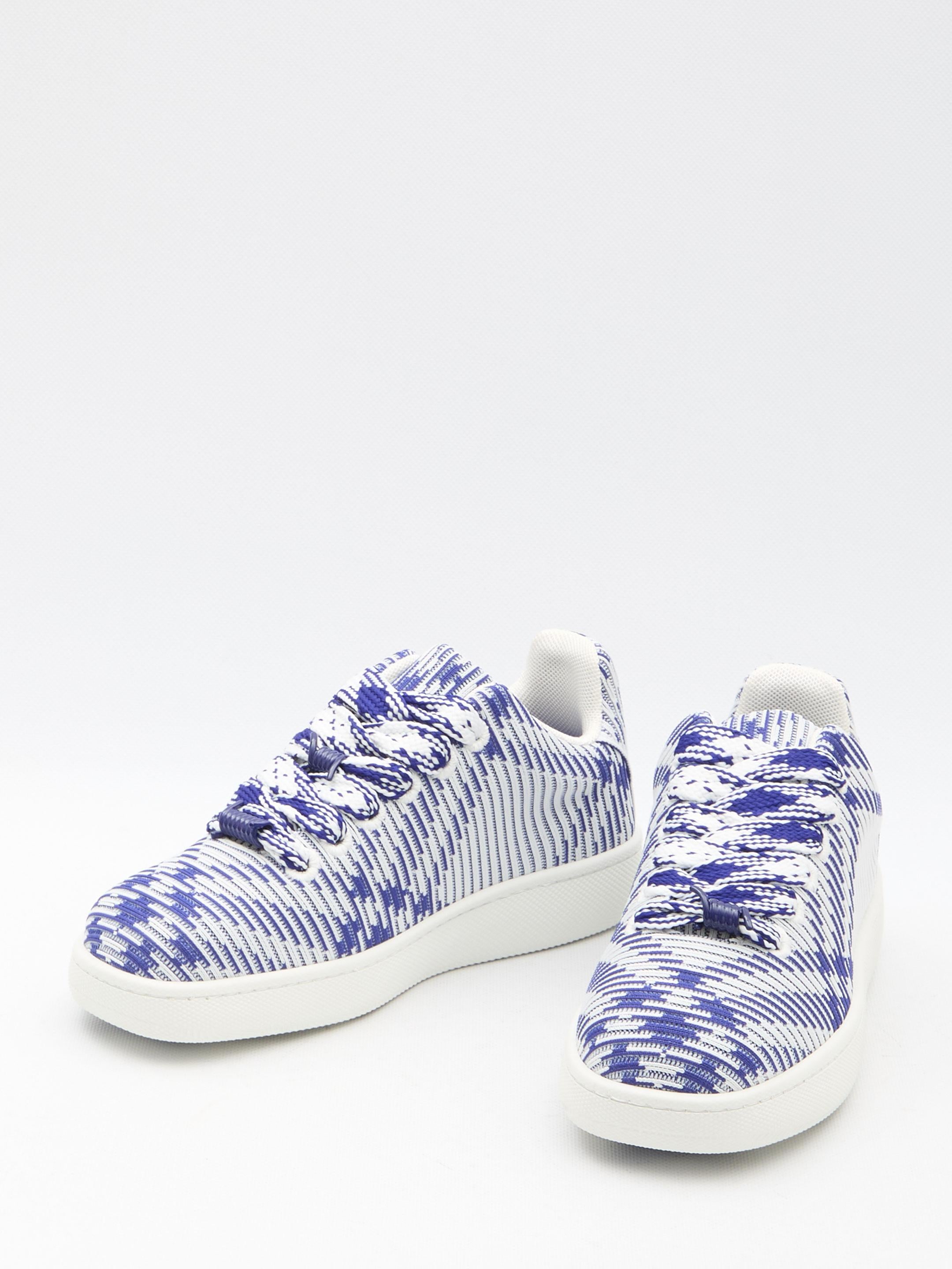Box sneakers
