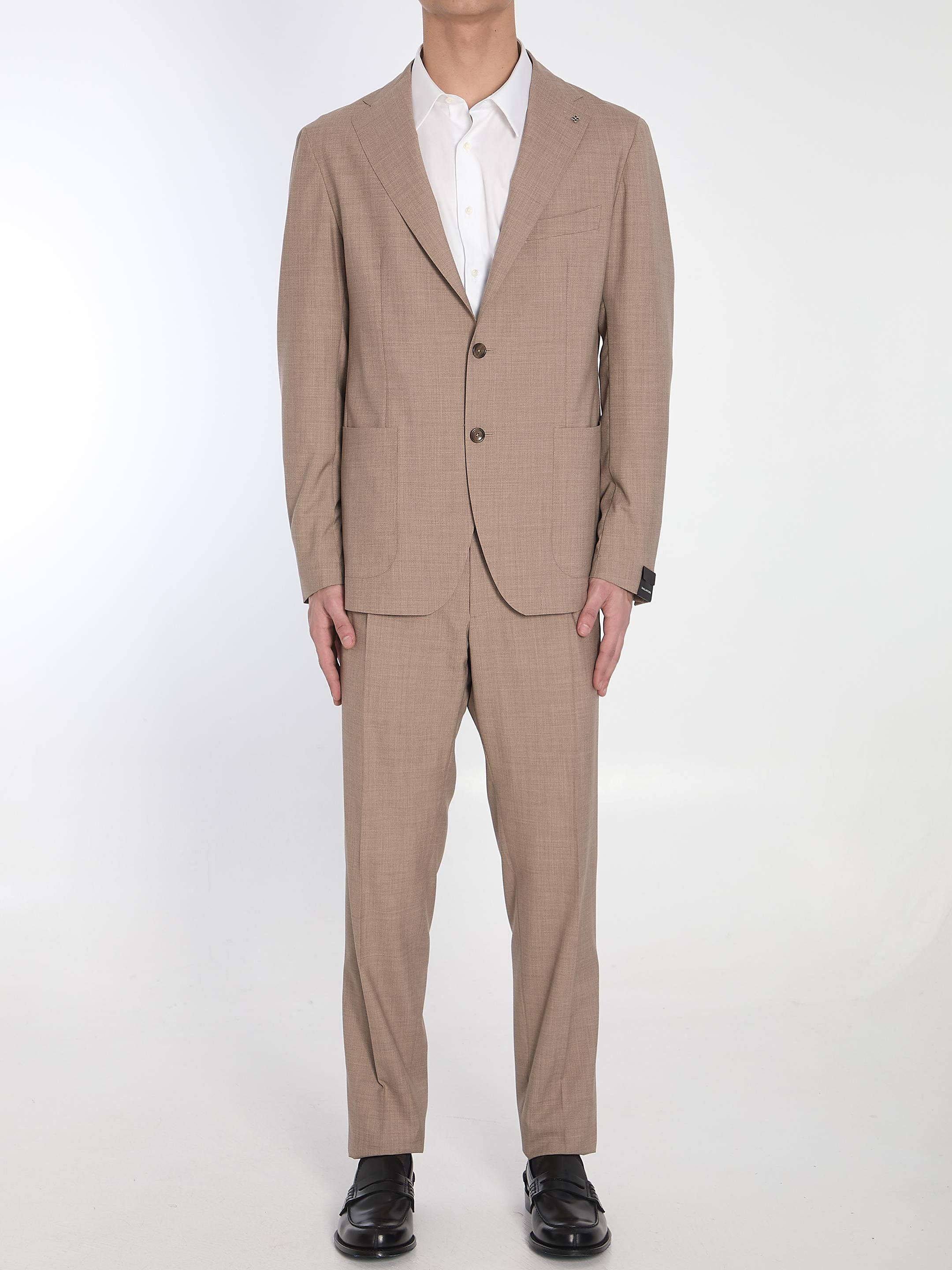 Two-piece suit in wool and silk blend
