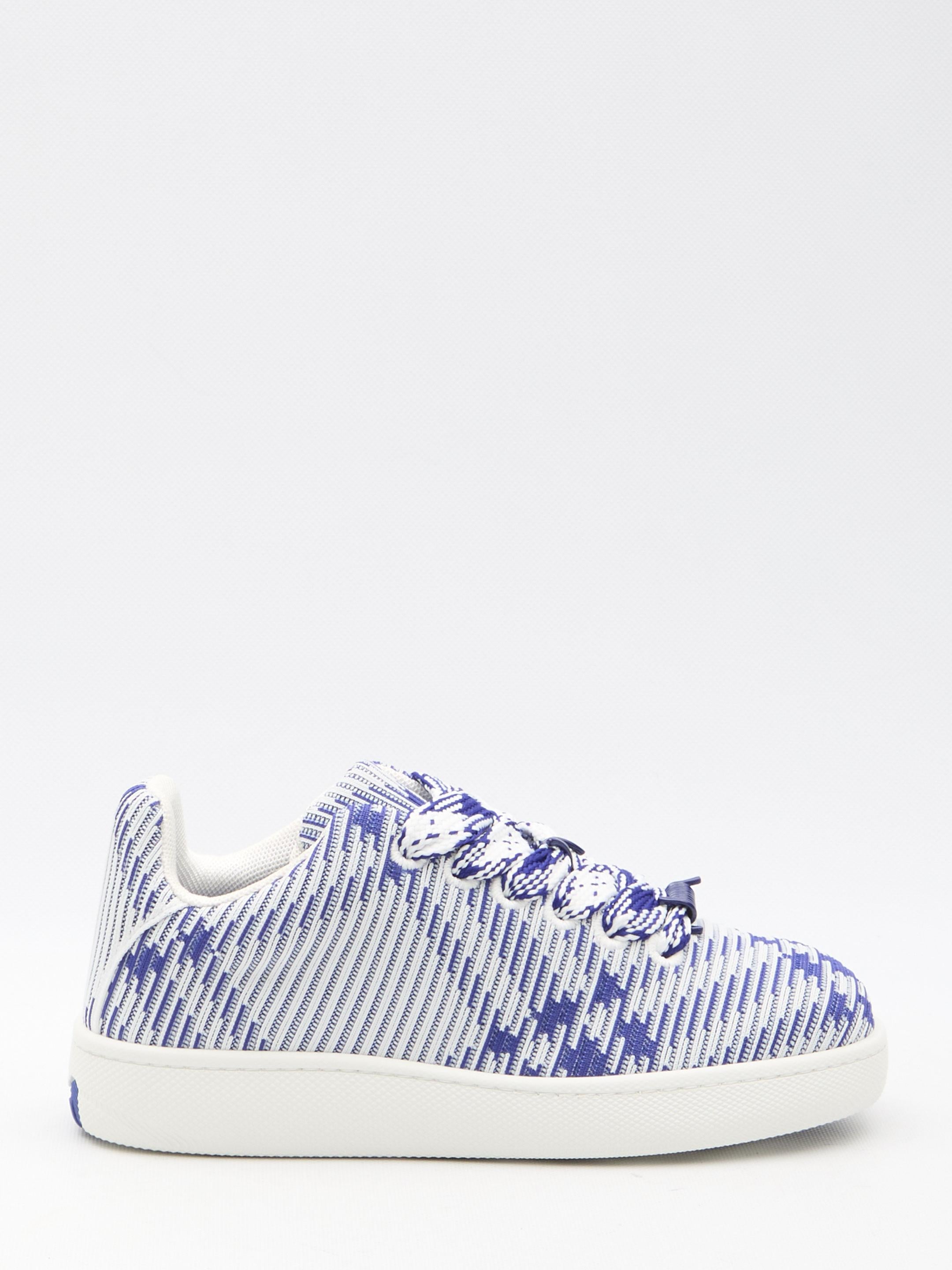 Box sneakers