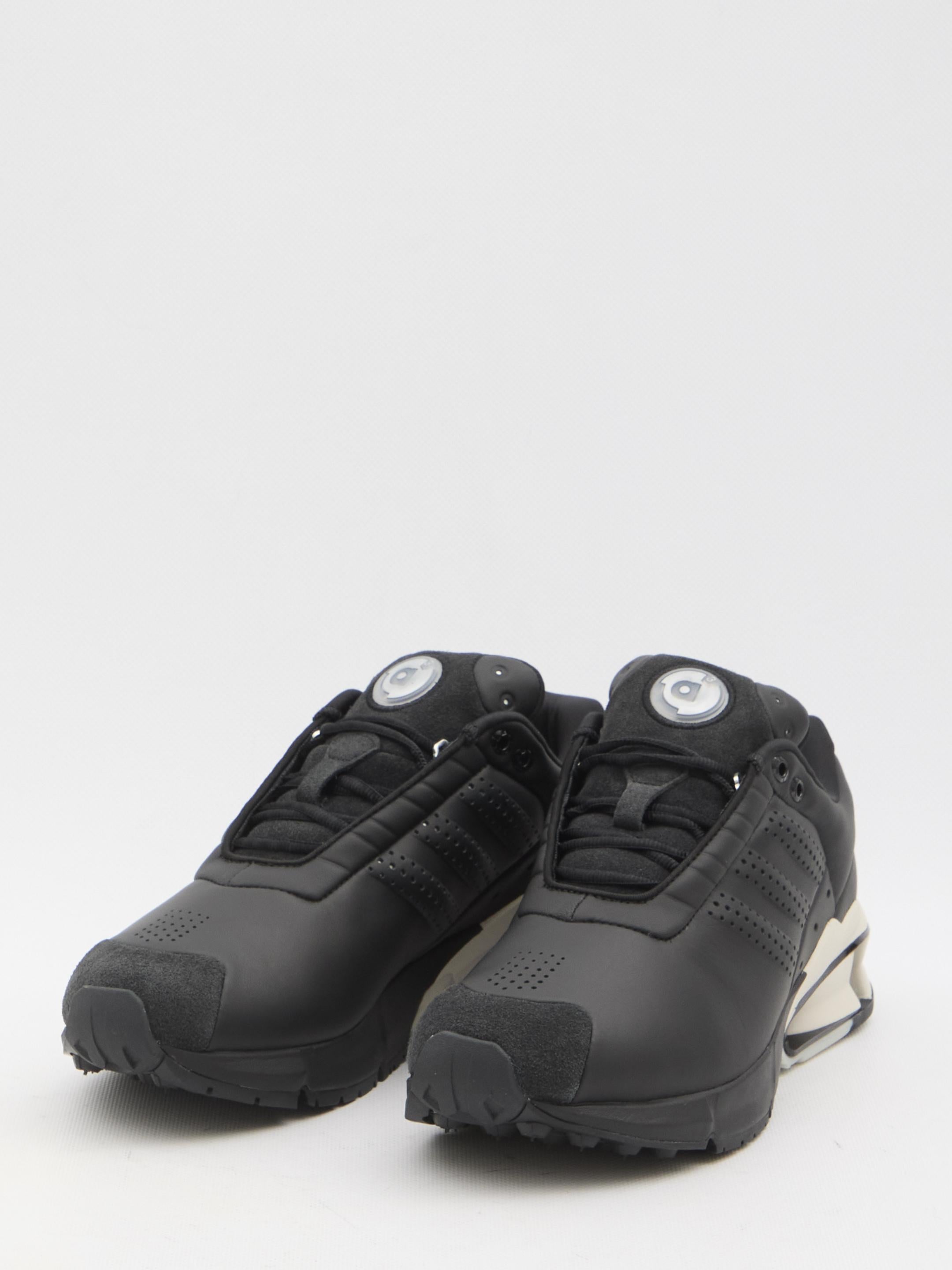 A3 Control sneakers