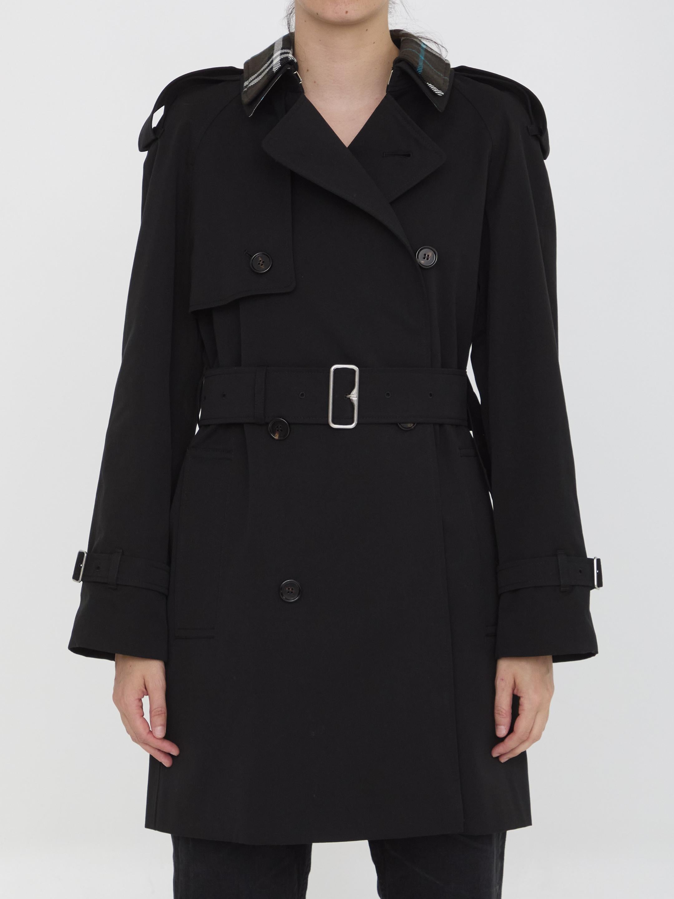 Raincoat with Check collar