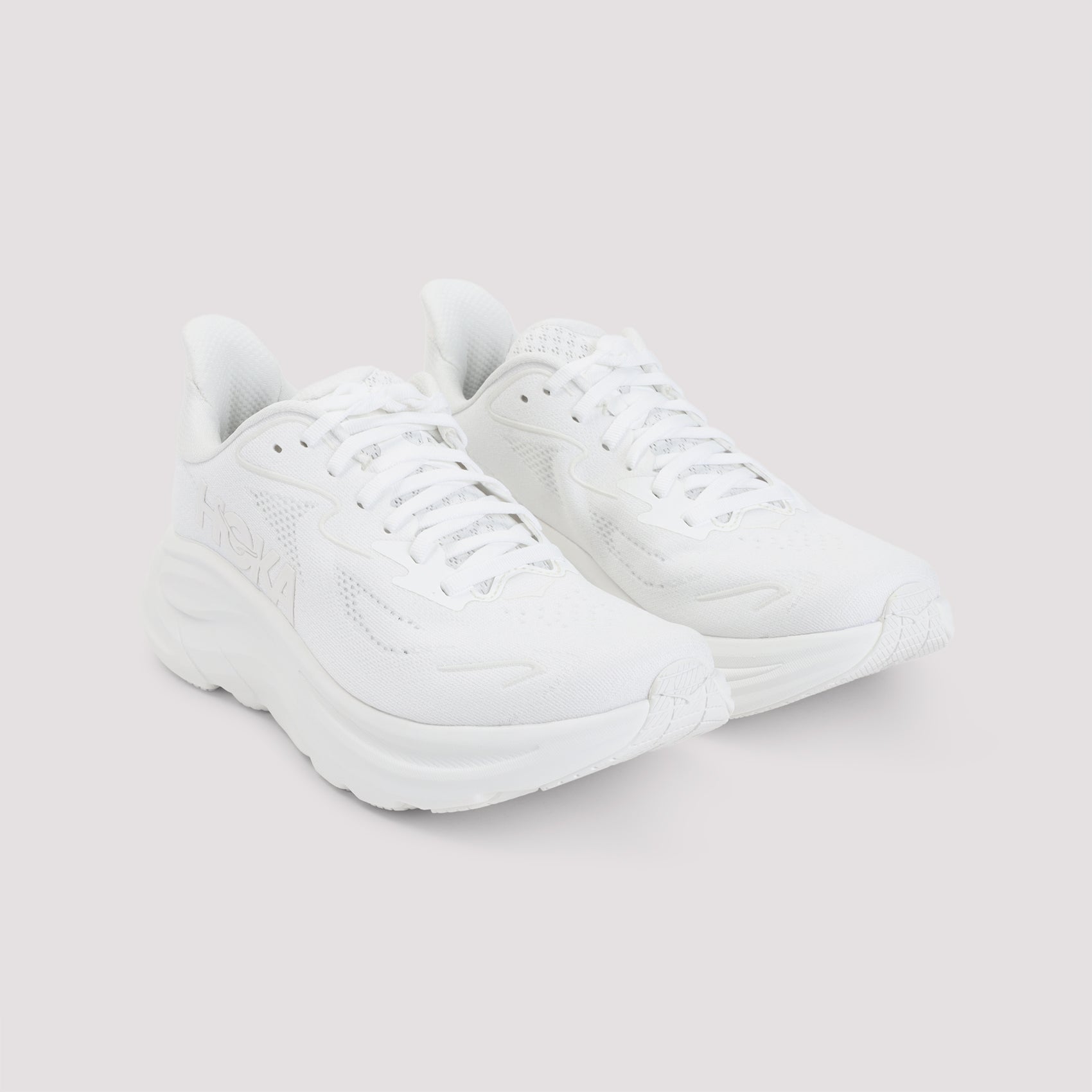 Clifton 10 Sneakers