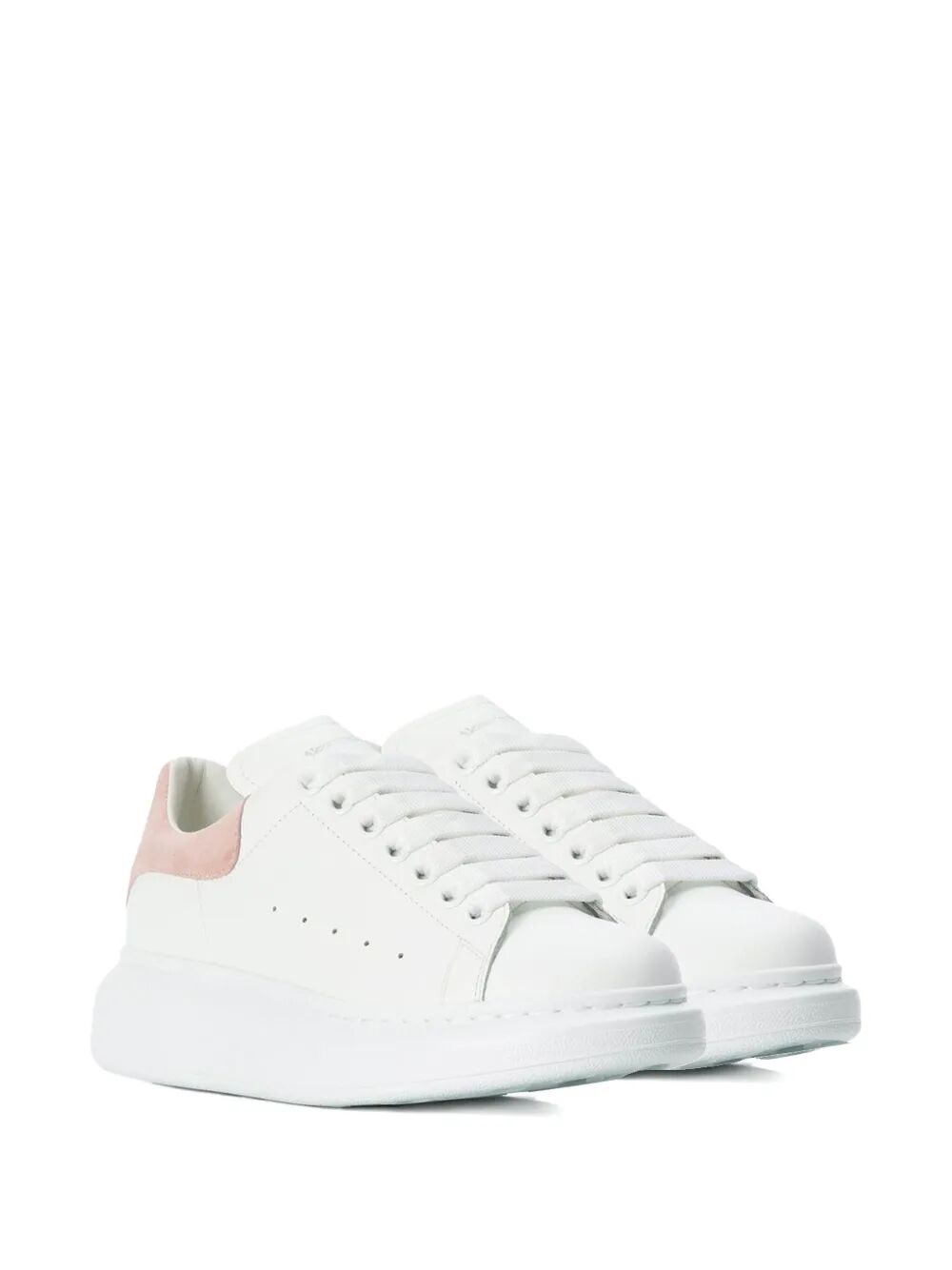 OVERSIZED SNEAKERS
