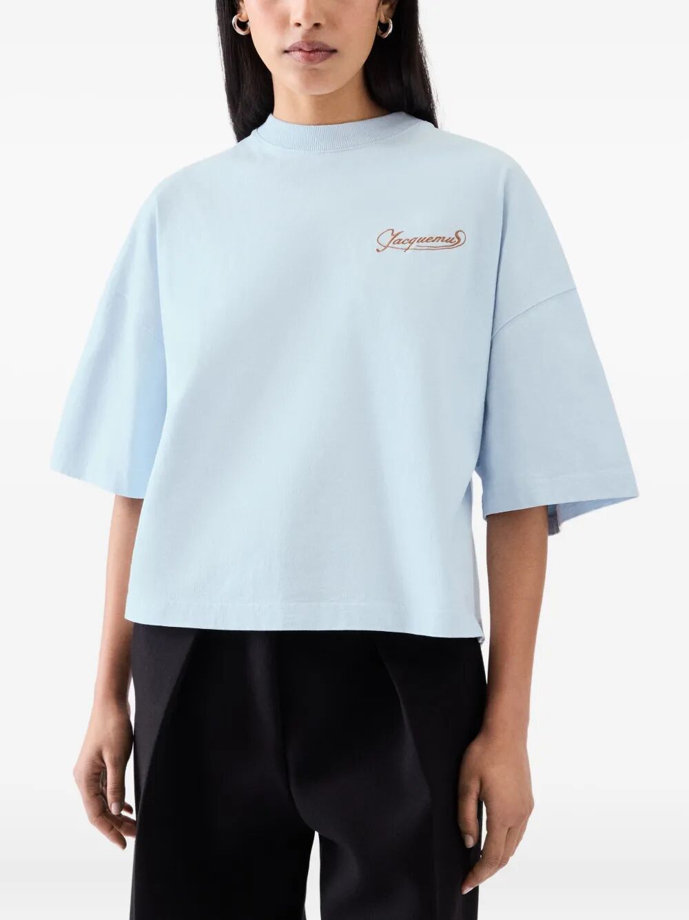 LE T-SHIRT CORTO