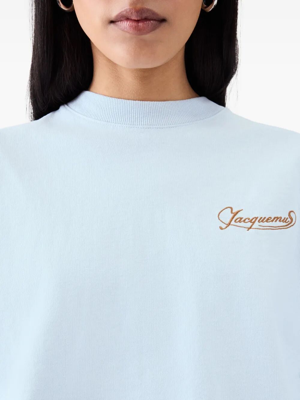 LE T-SHIRT CORTO