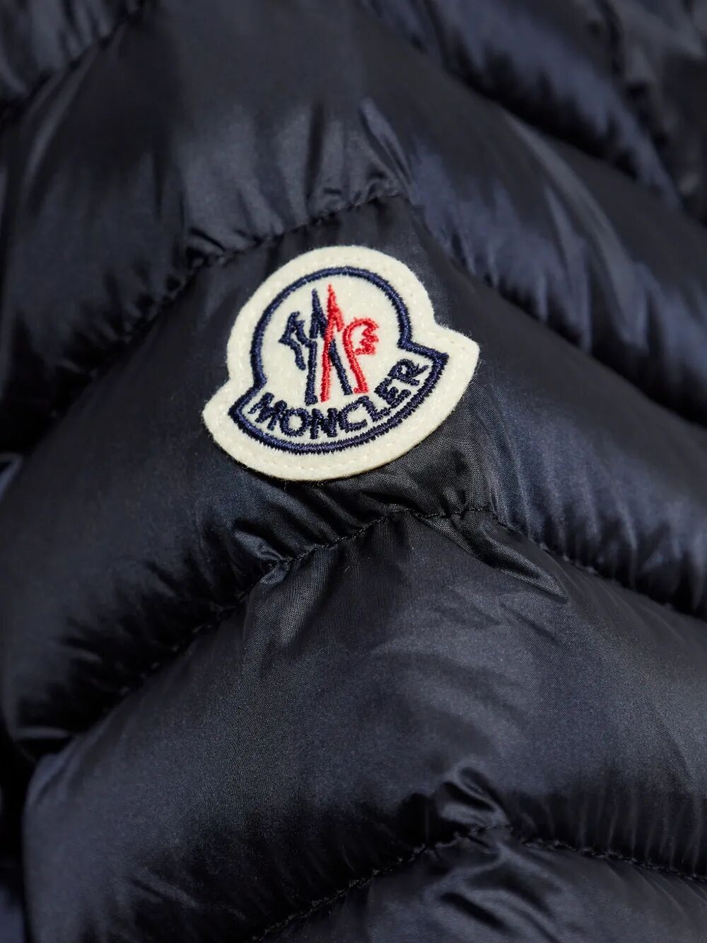 IGE HOODED LIGHTWEIGHT SHORT DOWN JACKET