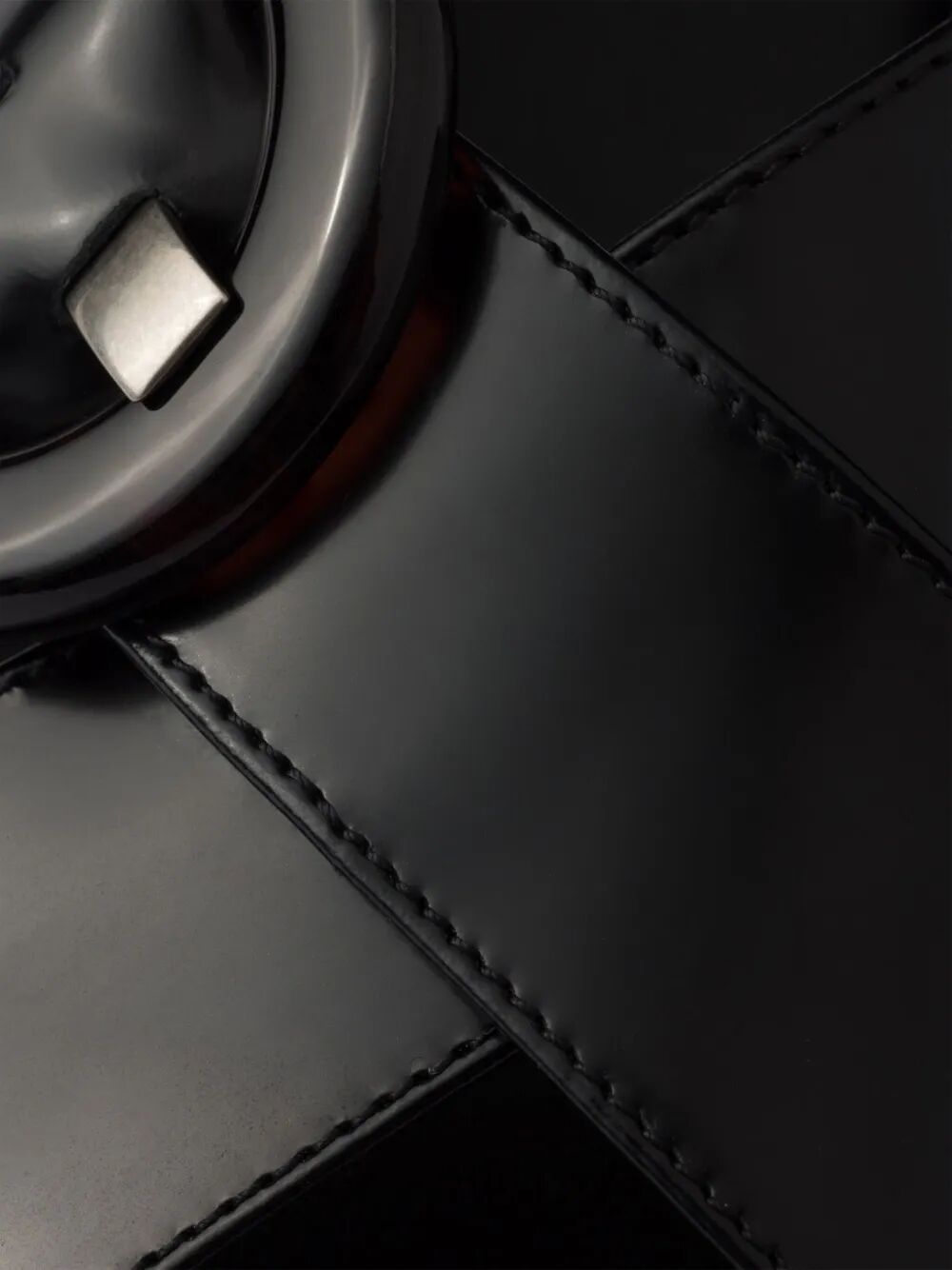 BRUSHED LEATHER CRISSCROSS BAND SANDALS WITH PLEXIGLAS BUCKLE