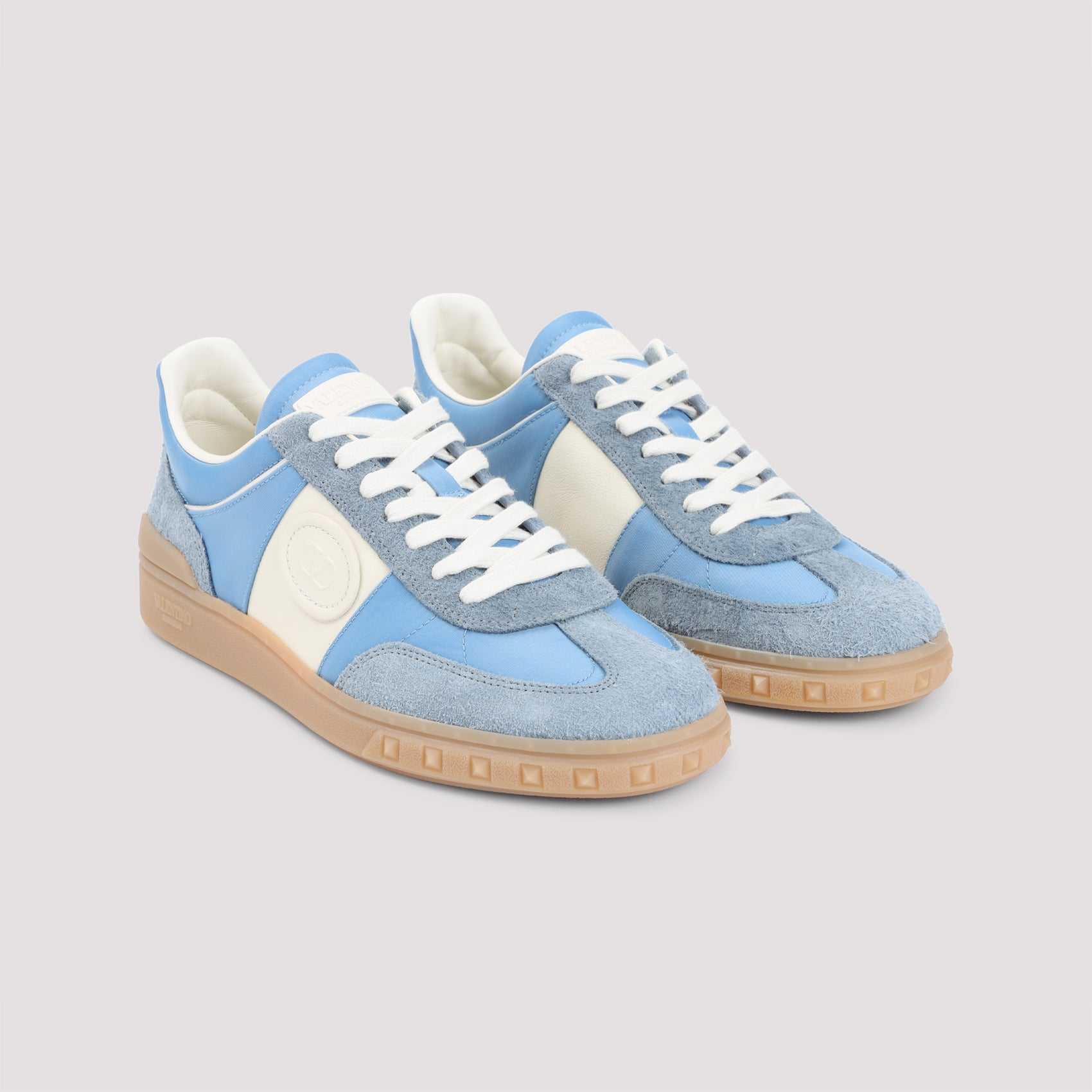 Upvillage Sneakers