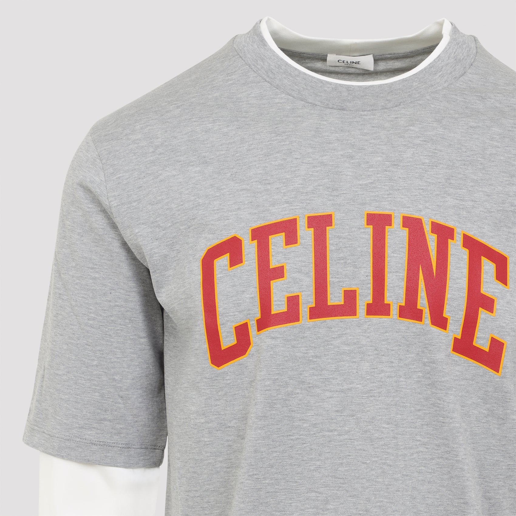 Long-sleeved T-shirt