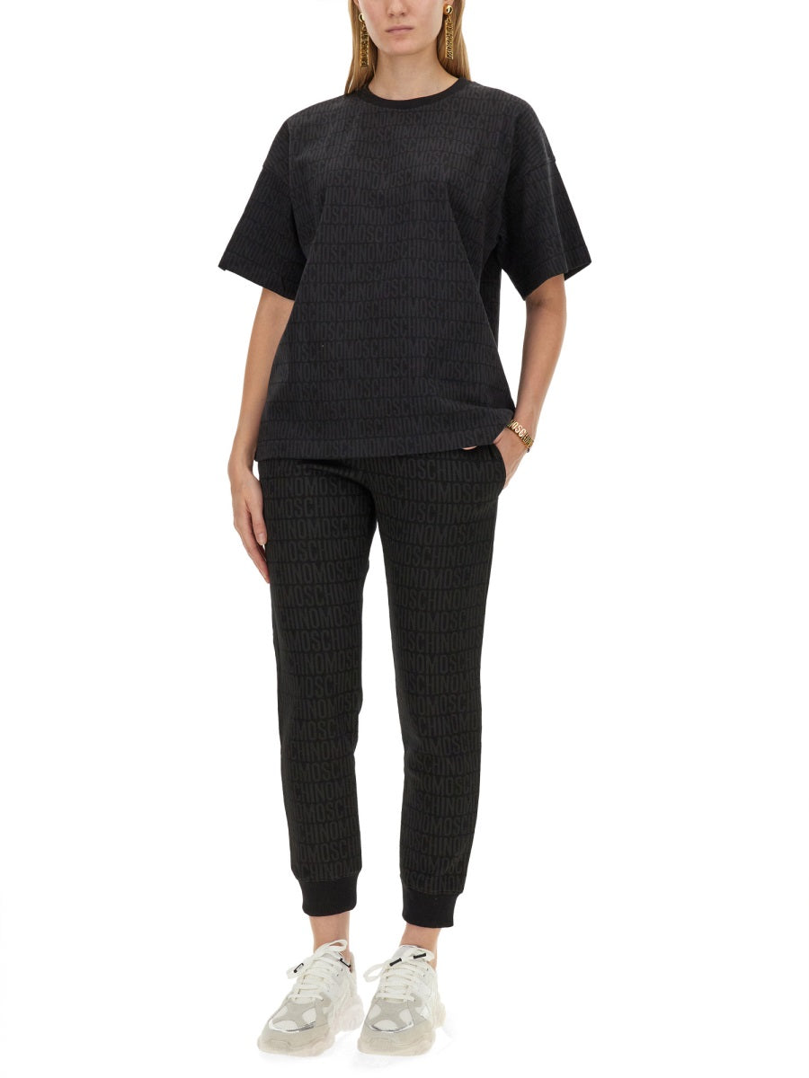 T-SHIRT WITH LOGO