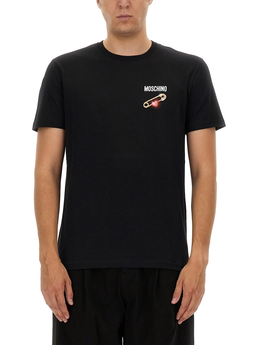 T-SHIRT WITH LOGO PATCH
