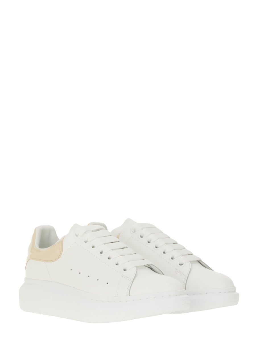 LEATHER SNEAKER