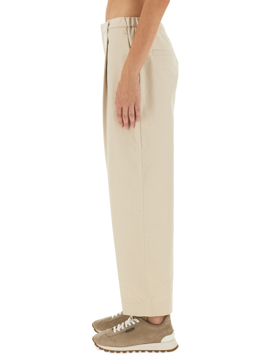 CROPPED FIT PANTS