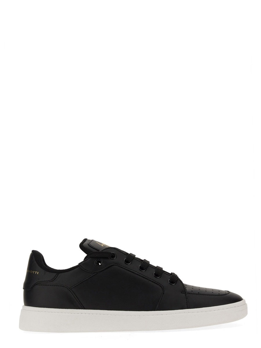 SNEAKER WITH LOGO