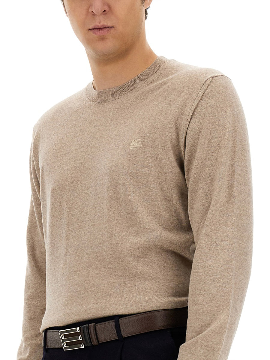 JERSEY WITH LOGO