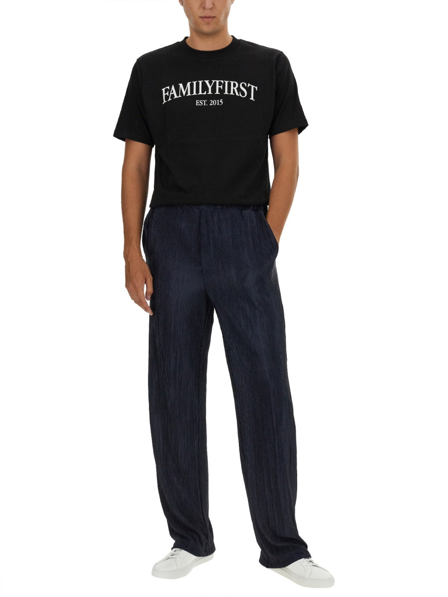 T-SHIRT WITH LOGO