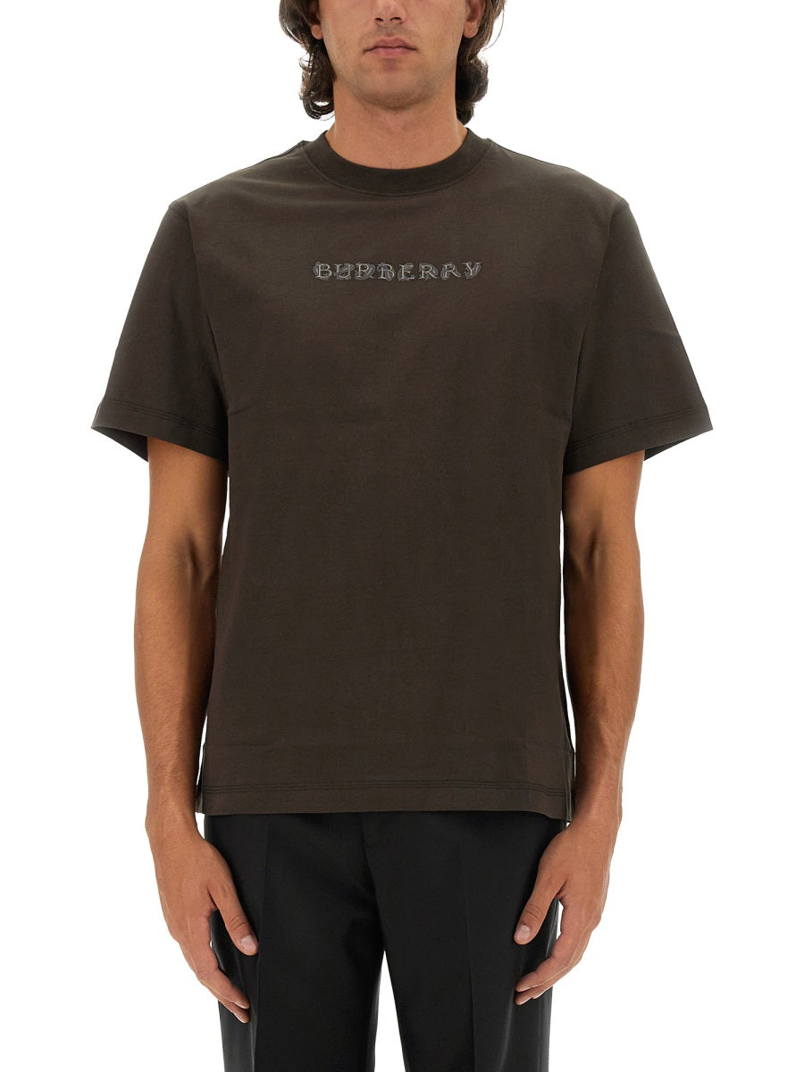 T-SHIRT WITH LOGO