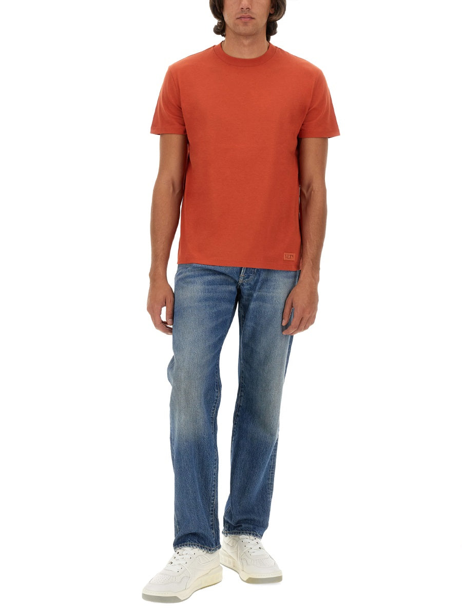 T-SHIRT WITH LOGO