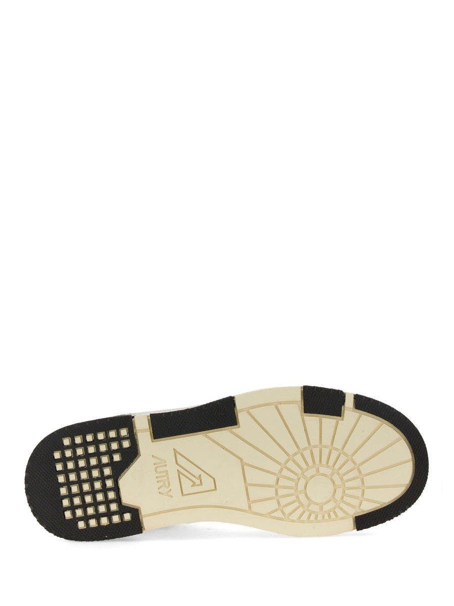 SNEAKER CLC