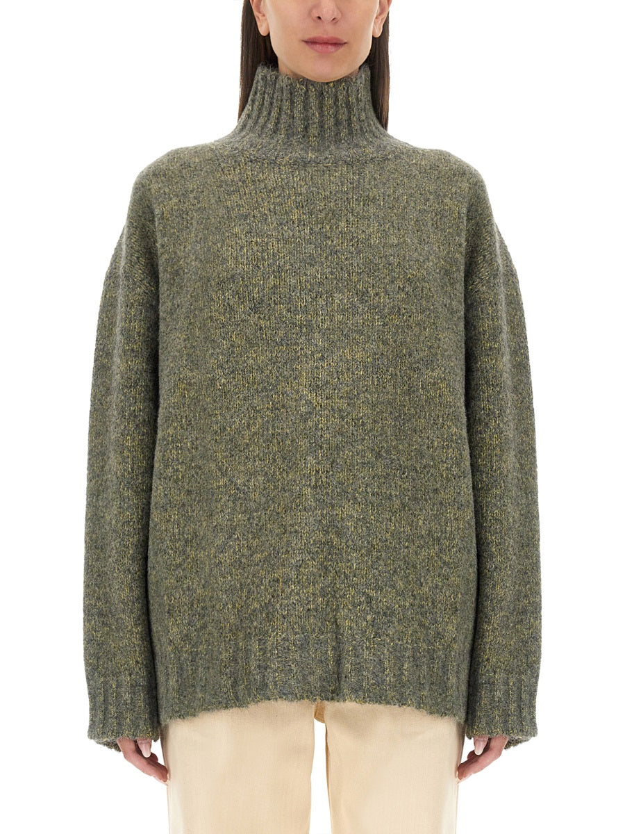 TURTLENECK SWEATER