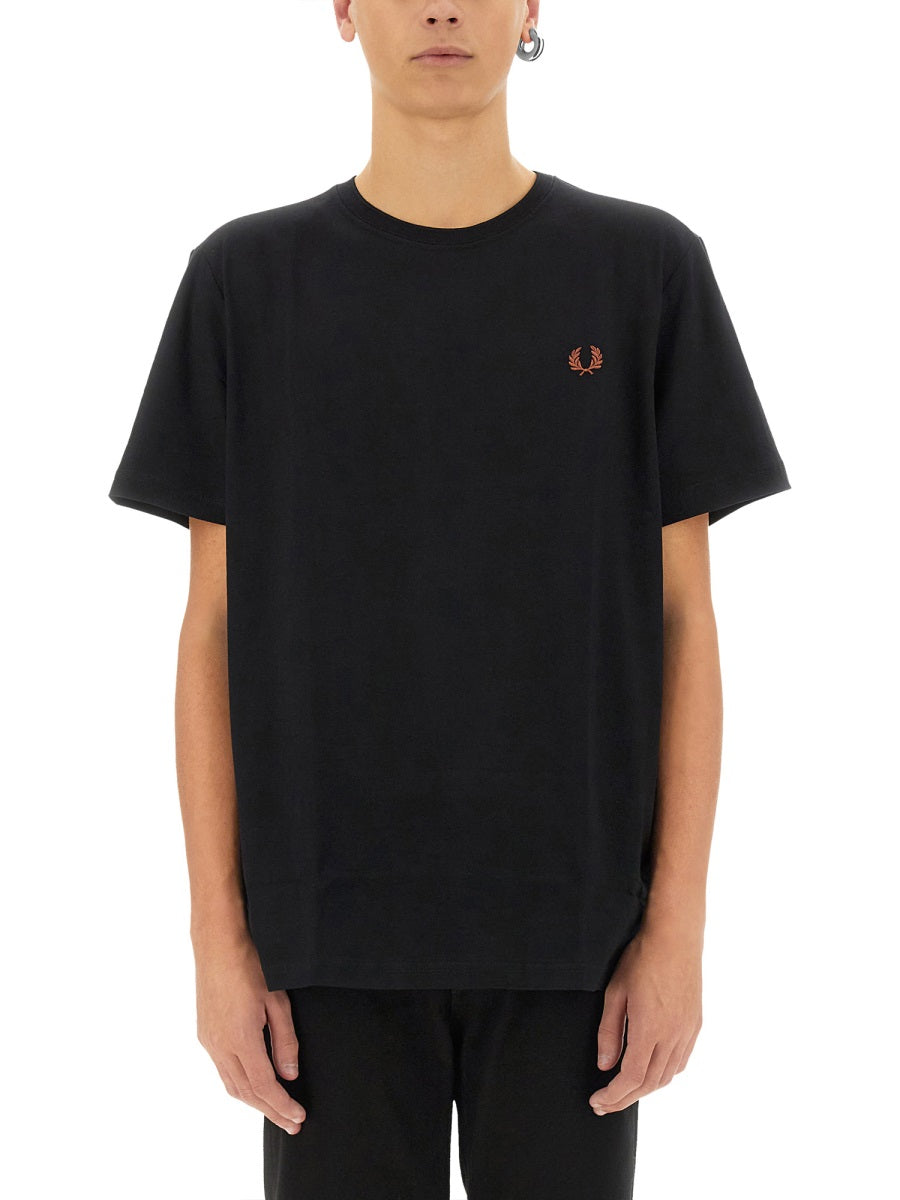 T-SHIRT WITH LOGO
