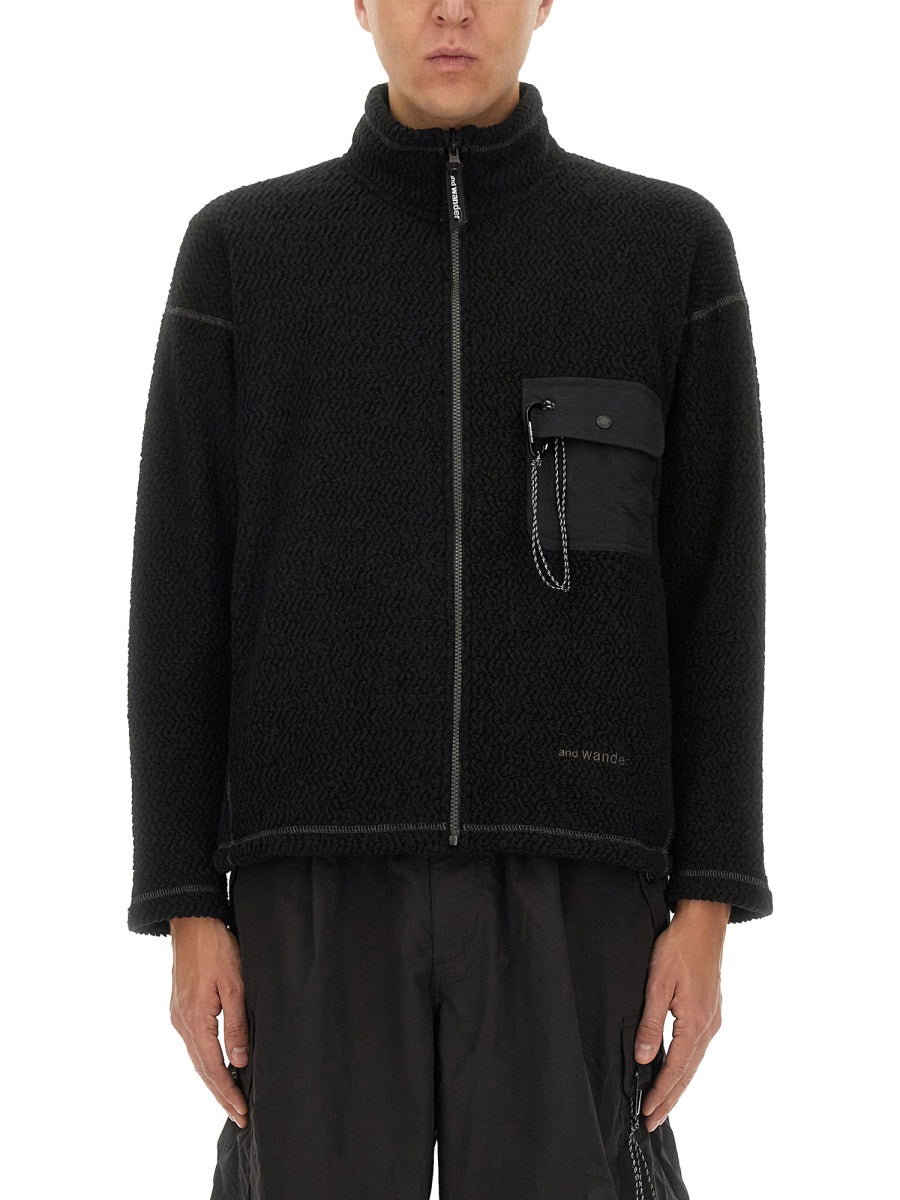 PILE SWEATSHIRT.