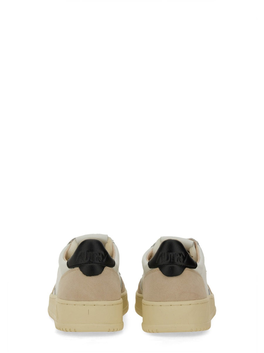 MEDALIST LOW SNEAKER