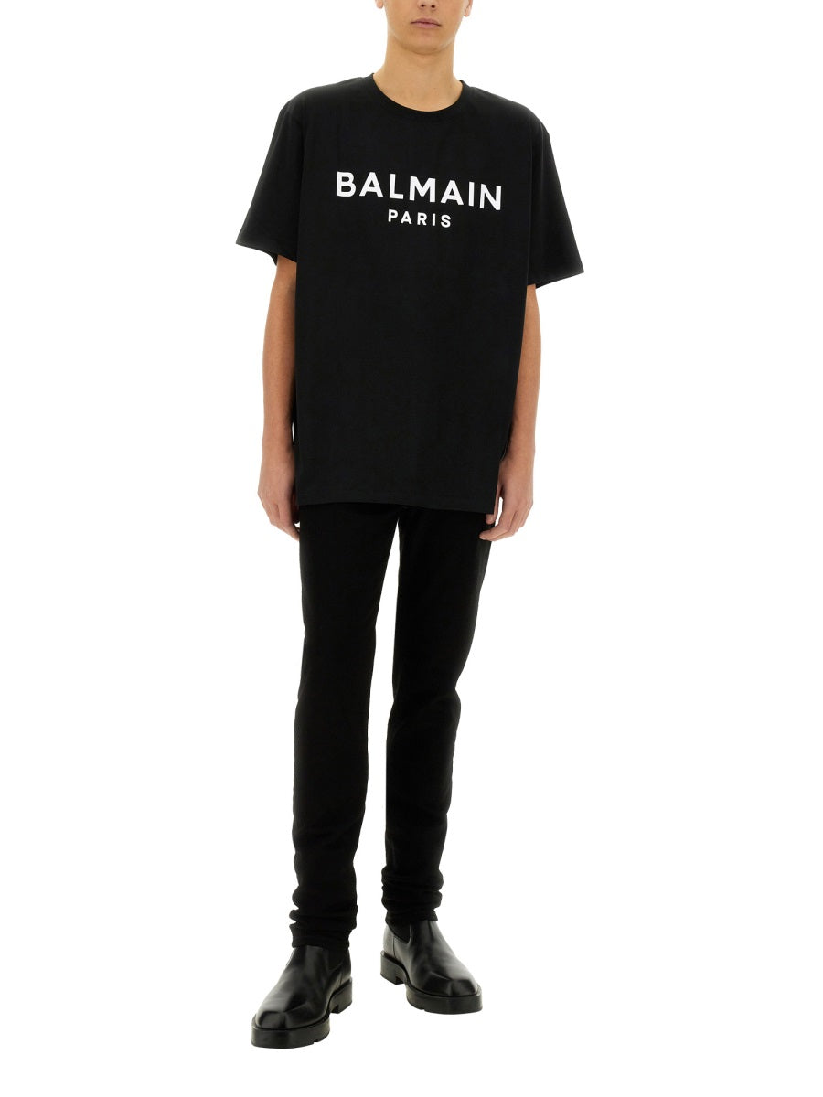 T-SHIRT WITH LOGO
