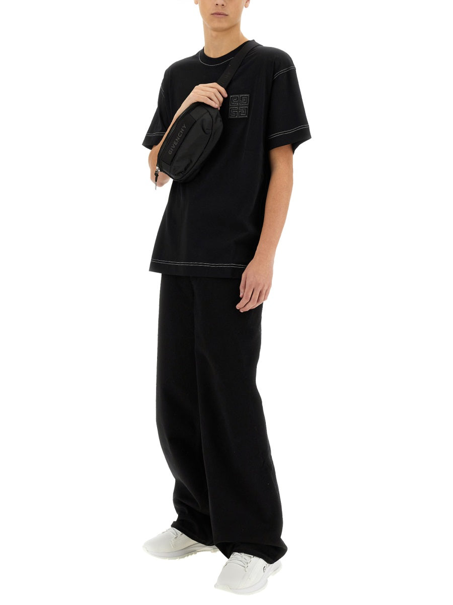 T-SHIRT WITH LOGO