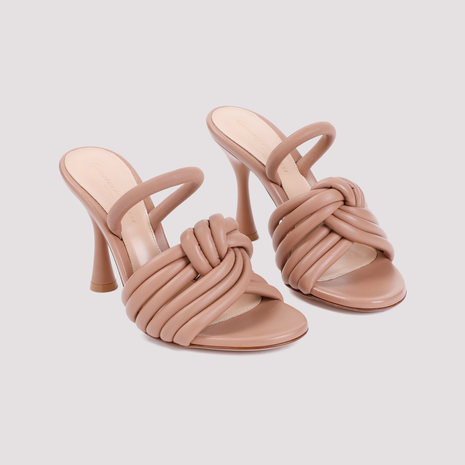 Sandal