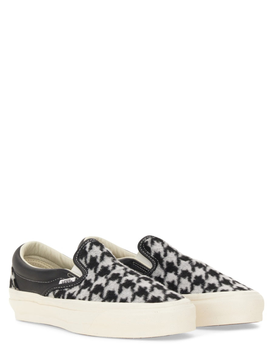 SLIP-ON PREMIUM 98
