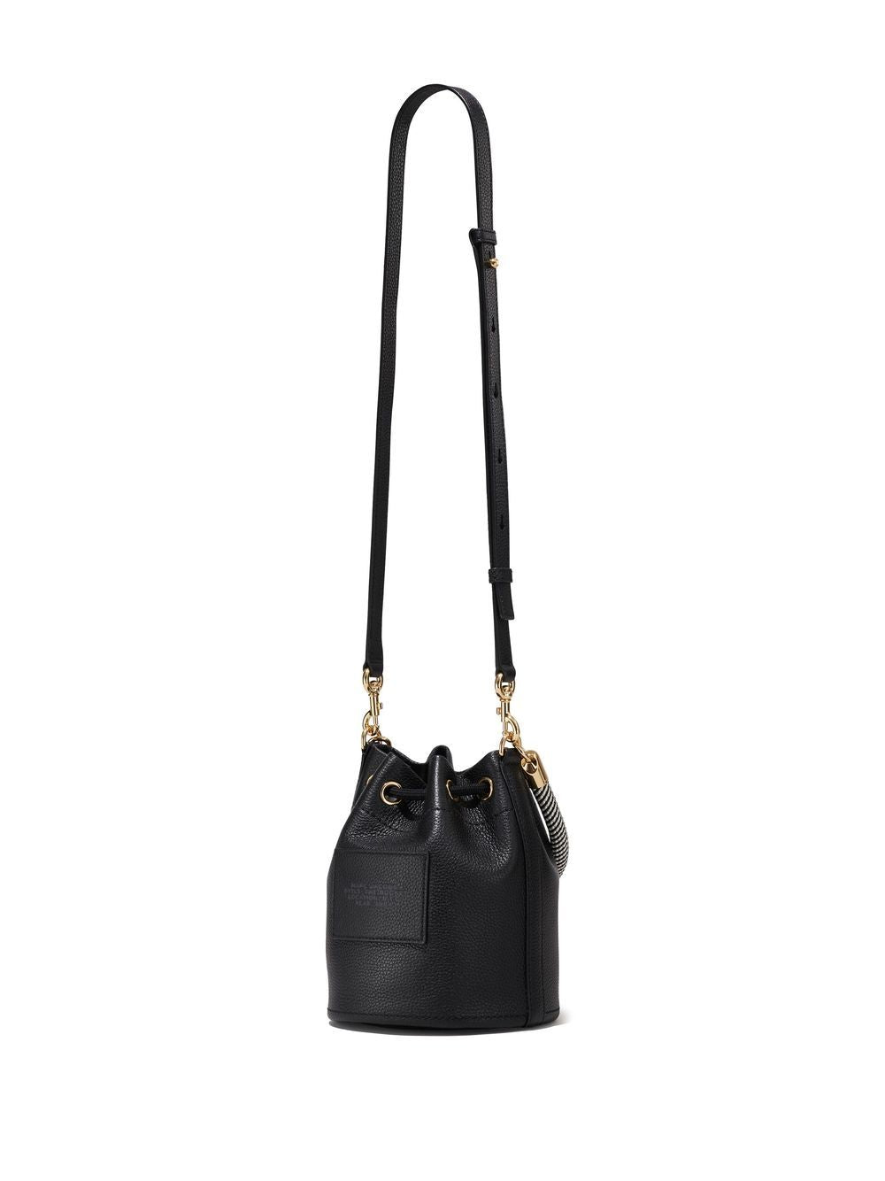 THE LEATHER MEDIUM BUCKET BAG