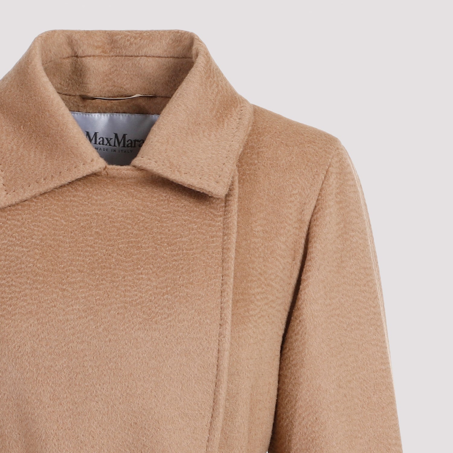 Manuela Coat