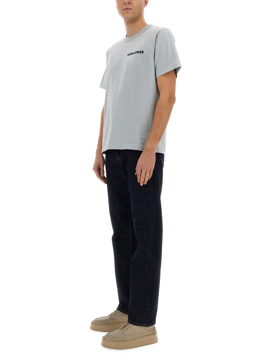 T-SHIRT WITH LOGO